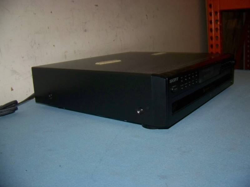 lot 85 image: Sony, Compact Disc (CD) Player