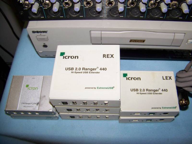lot 119 image: Miscellaneous lot of Audio  Video items for PARTS  REPAIR
