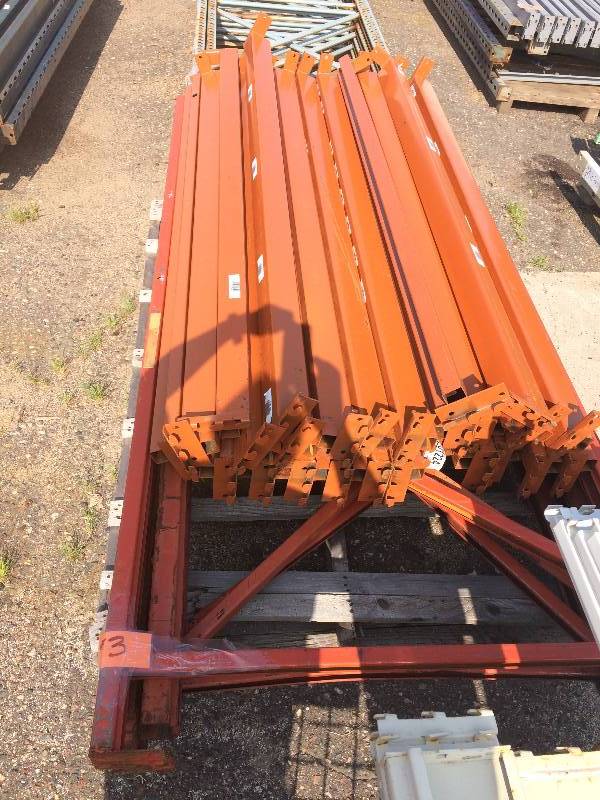 lot 3 image: Paltier pallet rack