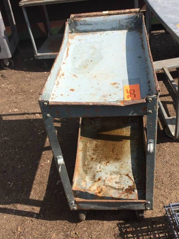 lot 35 image: Shop cart