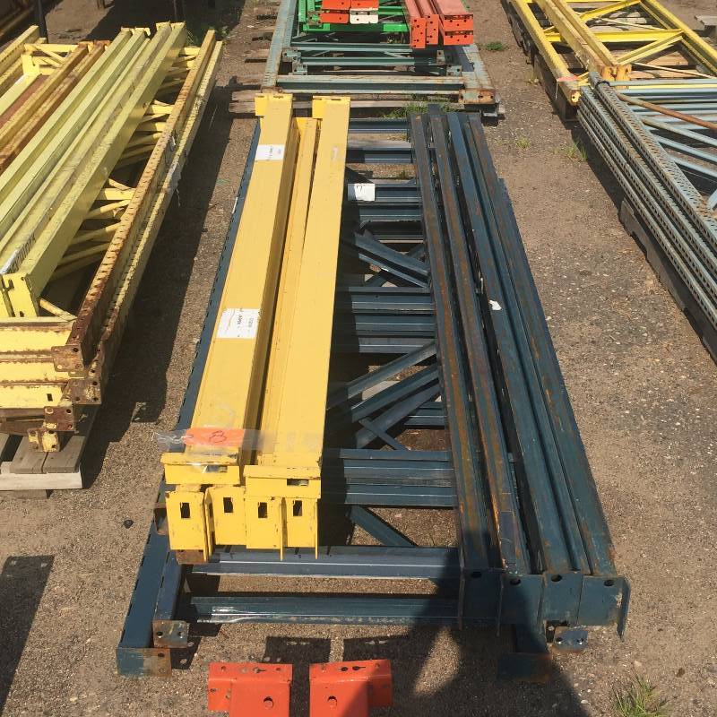 lot 8 image: Sturdi-Bilt pallet rack