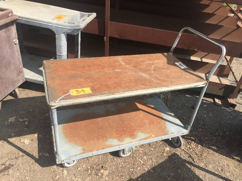 lot 34 image: Cargo cart