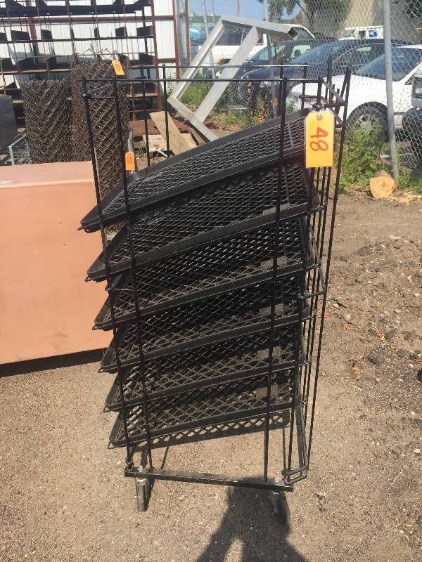 lot 48 image: Bread rack