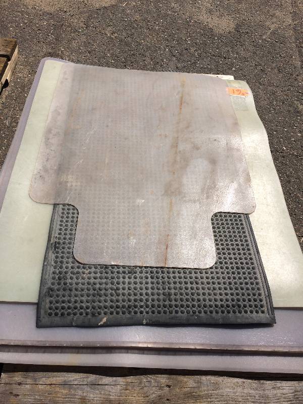 lot 61 image: Chair mats