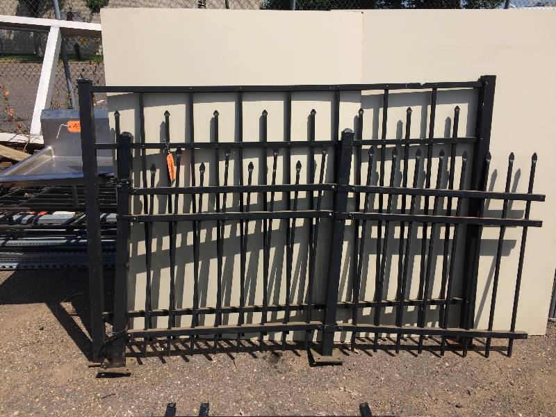 lot 59 image: Aluminum fencing in wrought iron style