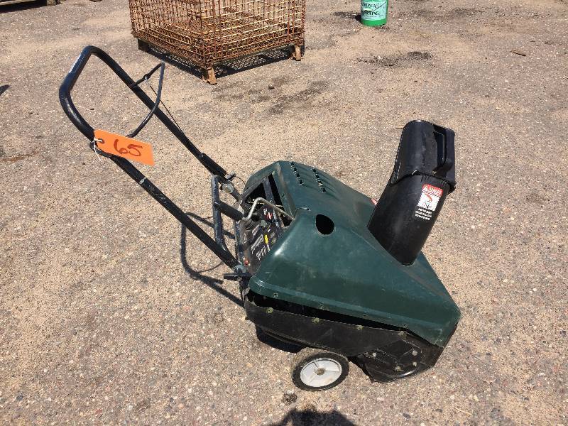 lot 65 image: Craftsman snowblower and gas cans