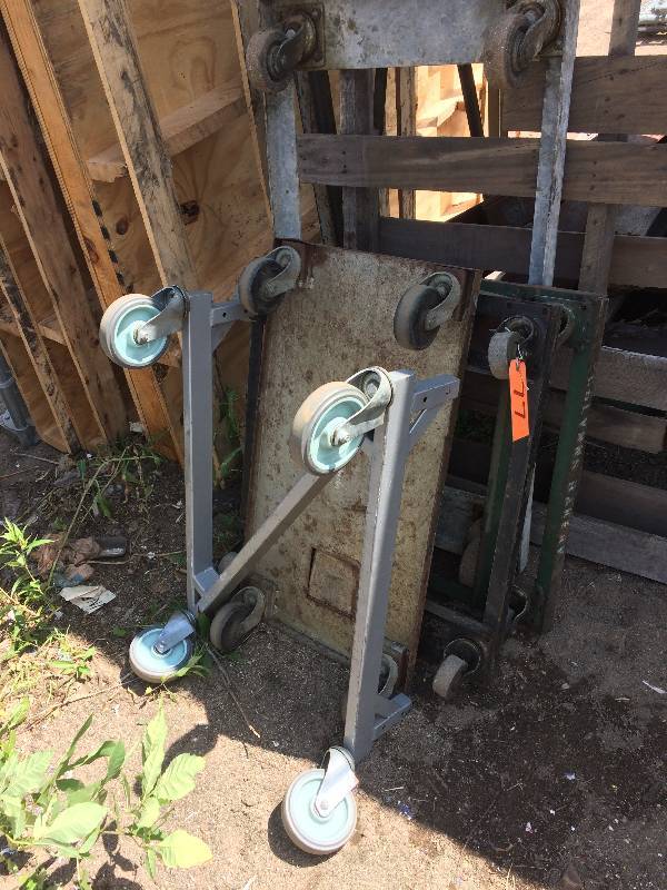 lot 77 image: Assorted metal dollies  carts