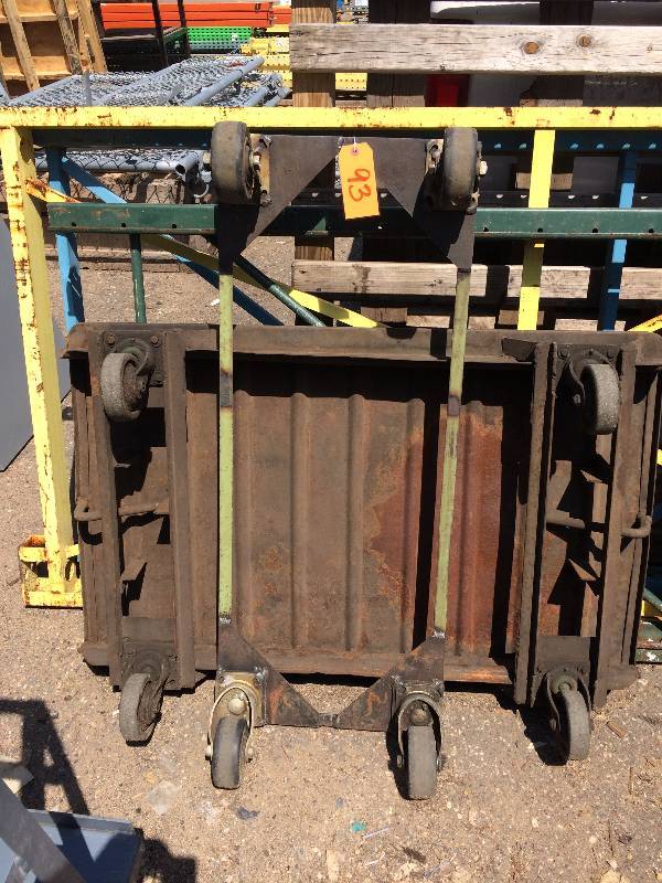 lot 93 image: HD metal 4-wheel dollies