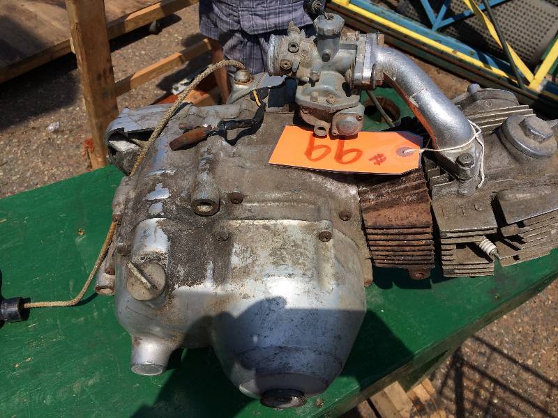 lot 99 image: Single cycle motor with cart