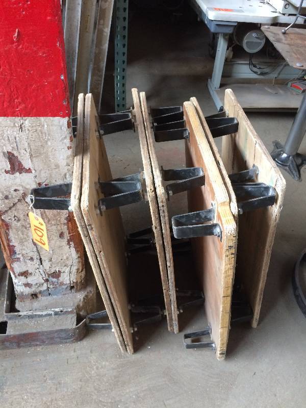 lot 109 image: Vintage Printers Risers