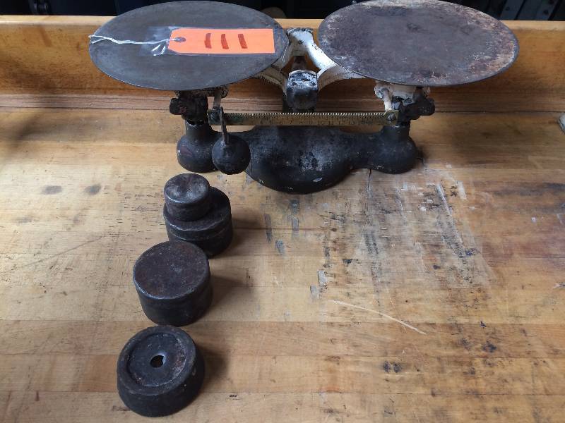lot 111 image: Detecto scale
