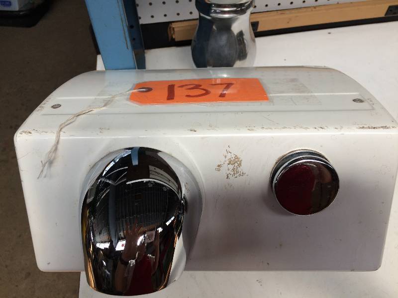 lot 137 image: Automatic hand dryer