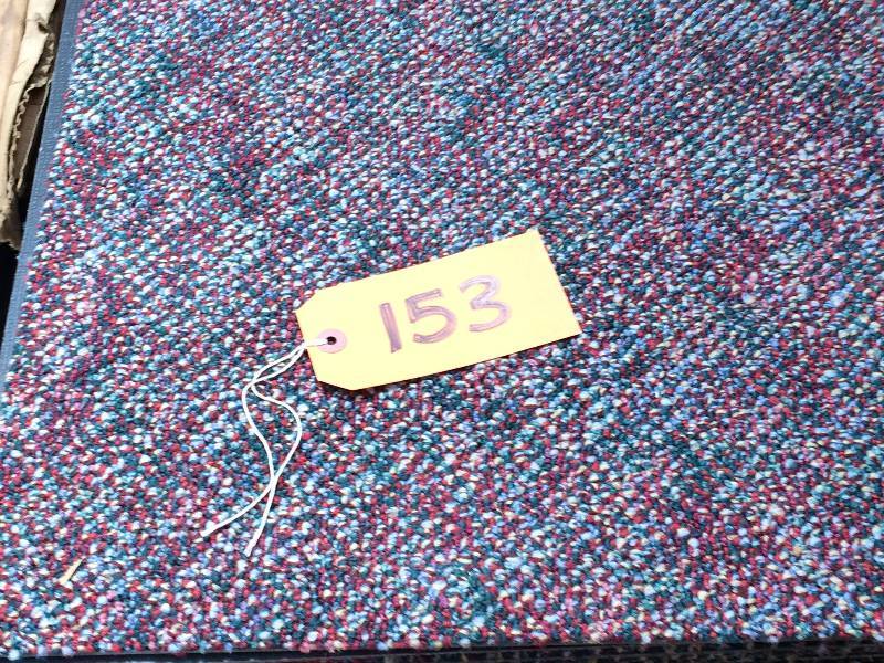 lot 153 image: Stratton carpet squares