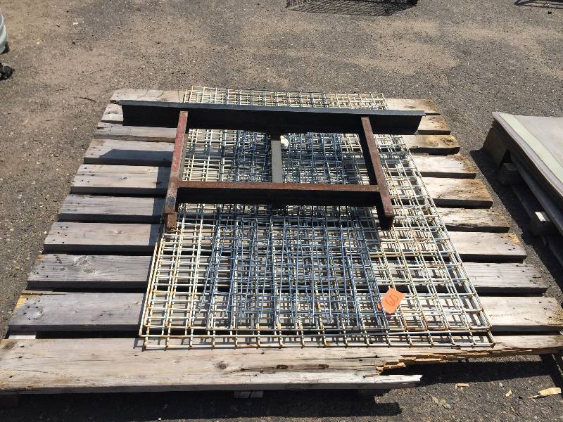 lot 60 image: Wire grid wall and tow hitch assembly