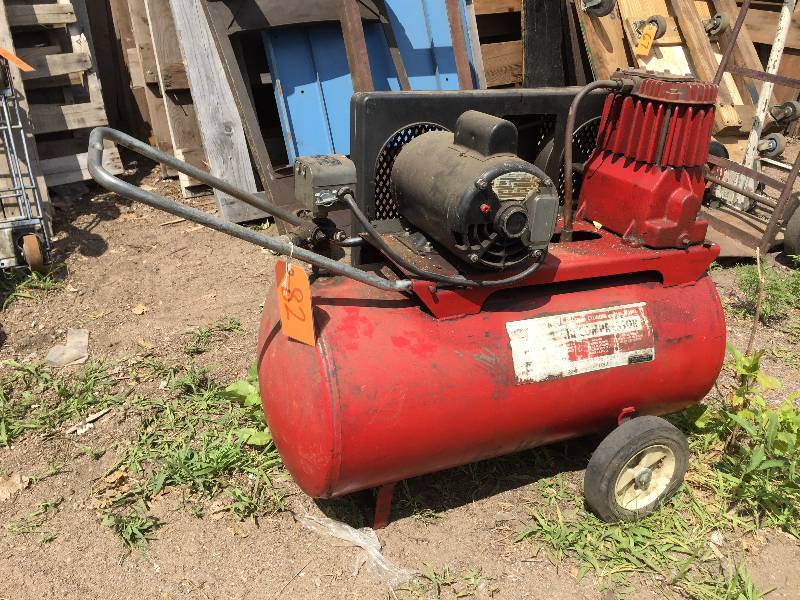 lot 82 image: Sears 230 V portable compressor