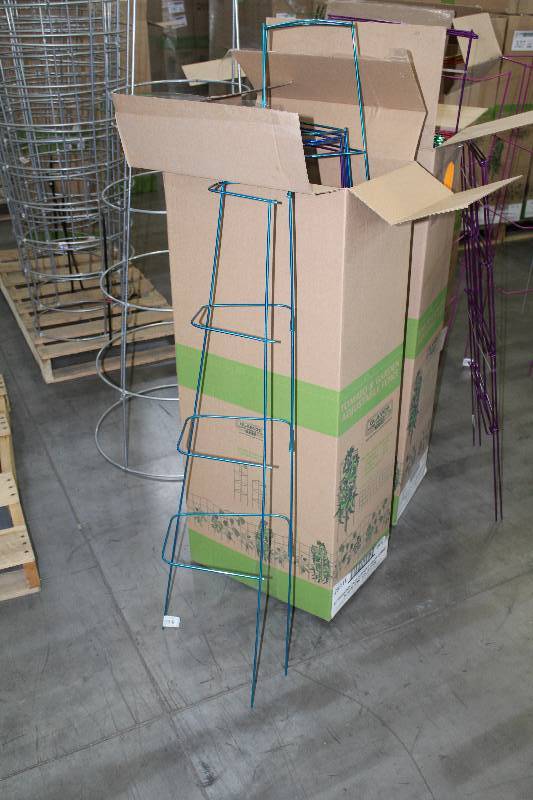 lot 339 image: Lot of (4) 44in. Diamond Cage Support Color Combo Blazin Gemz 10-Count Boxes