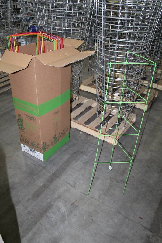lot 258 image: Lot of (4) 46in. Gardeners Corner Blazin Gemz Color Combo 10-Count Boxes
