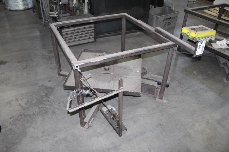 lot 169 image: Wire Turn Table w Dayton Permanent Magnet DC Motor