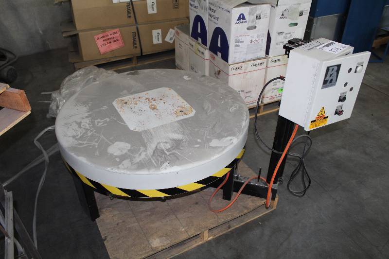 lot 174 image: PA Industries Wire Turn Table