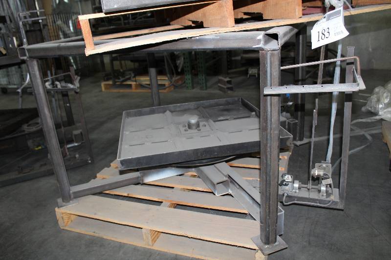 lot 183 image: Wire Turn Table w Dayton Permanent Magnet DC Motor