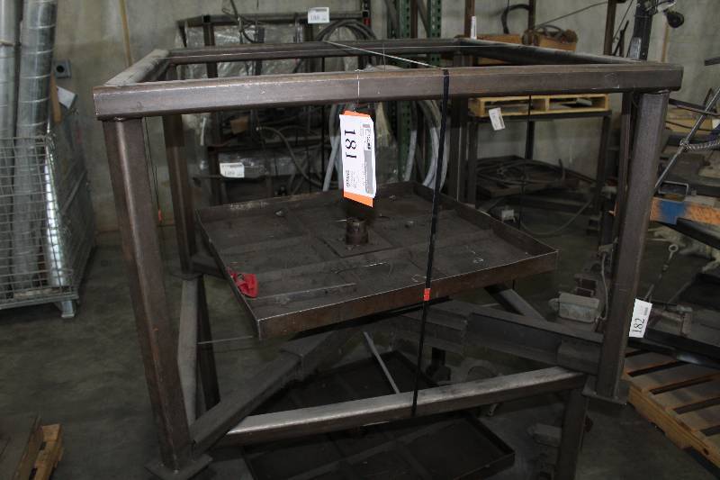 lot 181 image: Wire Turn Table
