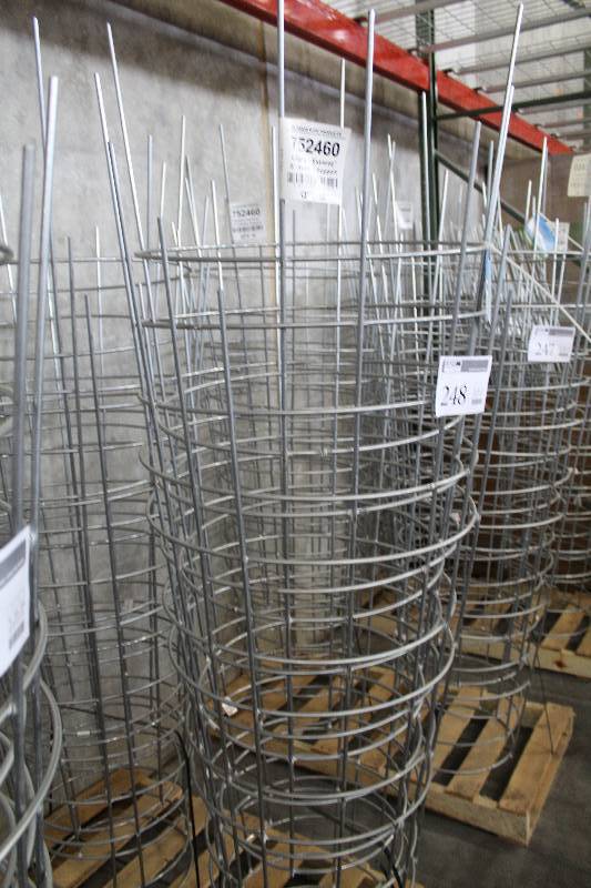 lot 248 image: Lot of (10) Glamos Extremz 5ft. Inverted Supports