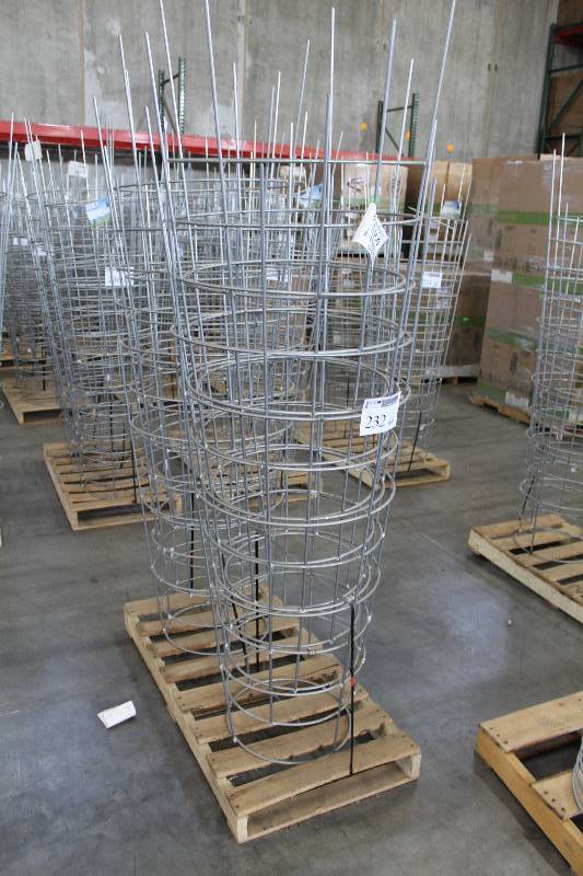 lot 232 image: Lot of (10) Glamos Extremz 5ft. Inverted Supports