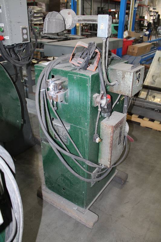 lot 153 image: Lors Butt Welder