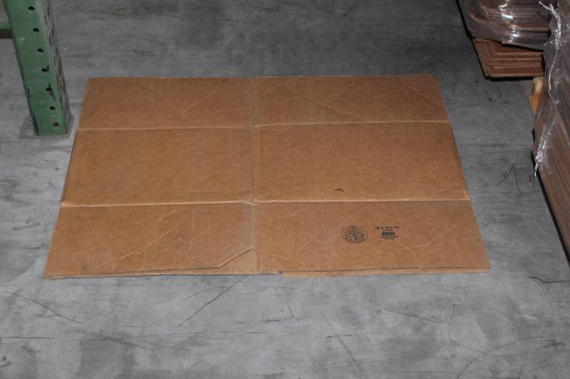 lot 423 image: Uline S-4184 Box Flats 18x16x10in.