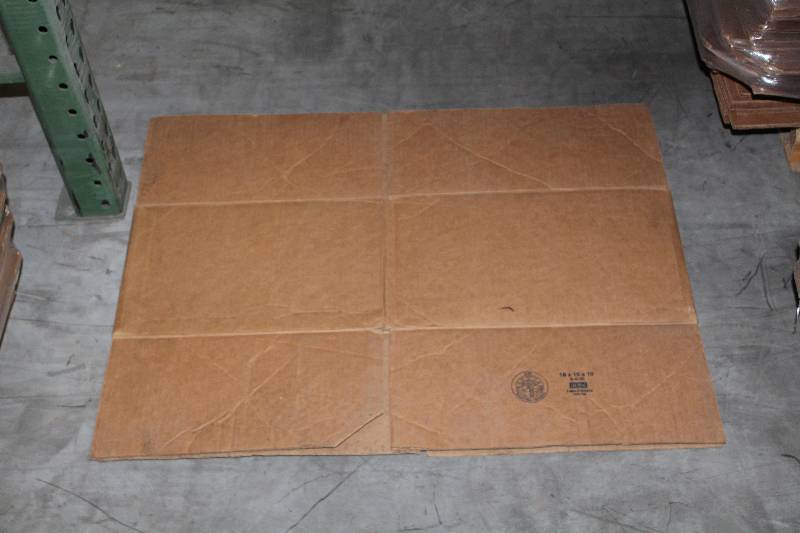 lot 426 image: Uline S-4184 Box Flats 18x16x10in.