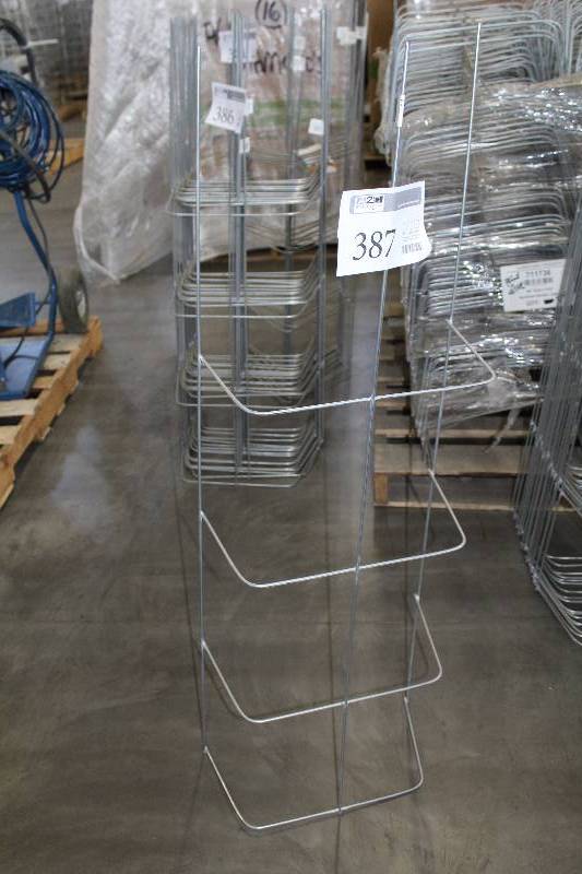 lot 387 image: Lot of (16) 46in. Heavy Duty Sectional Garden Cage