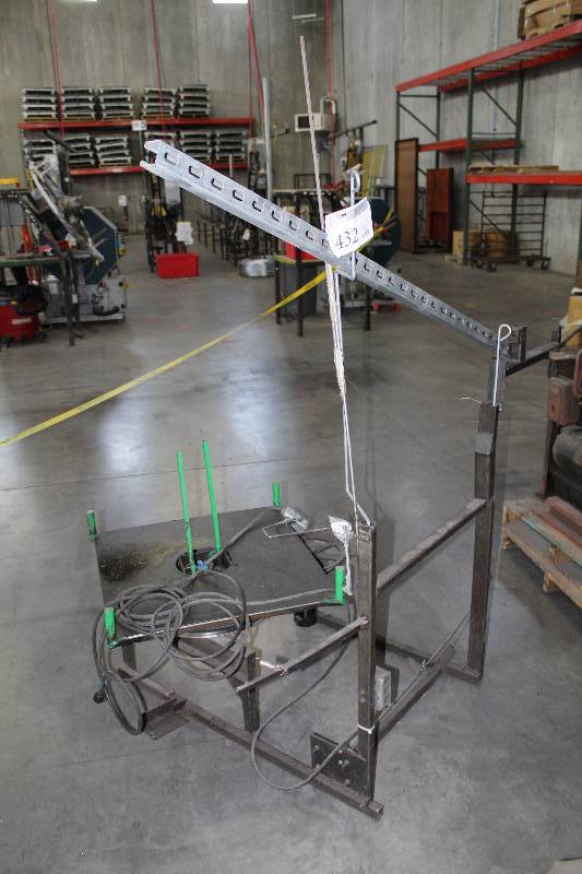 lot 432 image: Wire Turn Table w Dayton DC Motor