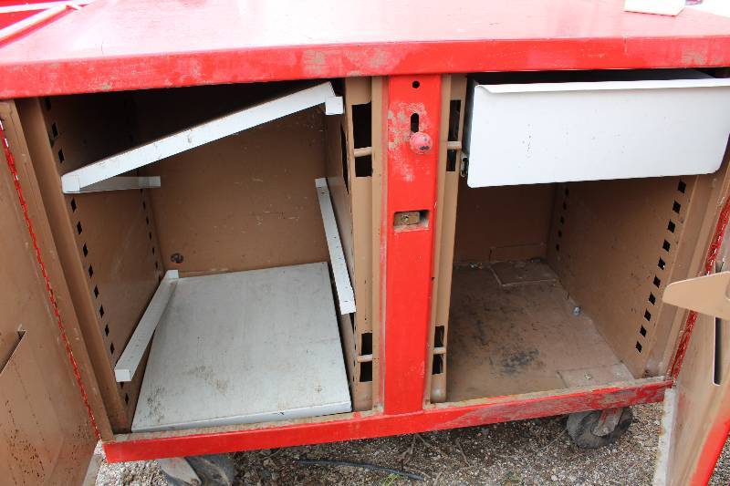 lot 58 image: Job Box