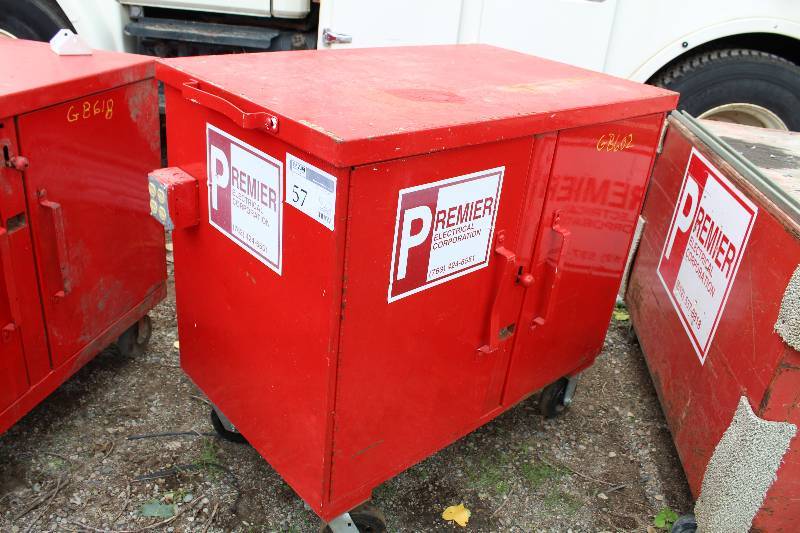 lot 57 image: Job Box w External Power Outlet
