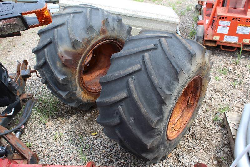 lot 74 image: Lot of (2) Tires w 8-Lug Wheels