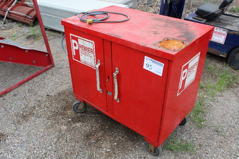 lot 95 image: Job Box w External Power Outlet