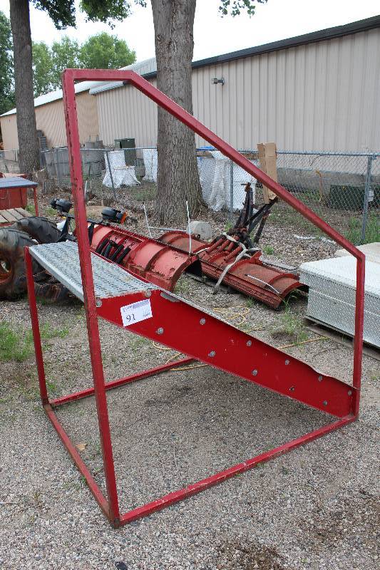 lot 91 image: 6-Step Metal Ladder Stairs