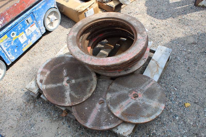 lot 109 image: Lot of (4) Man Hole Covers