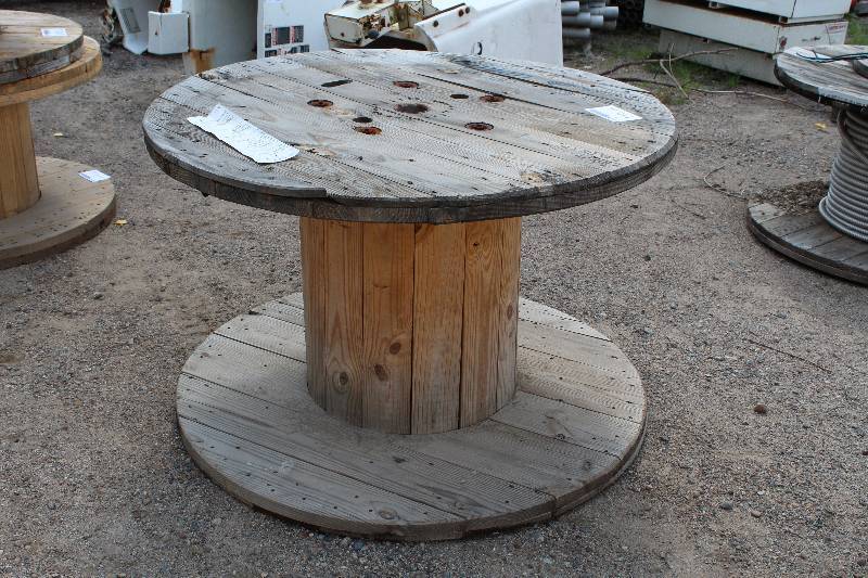 lot 116 image: Wood Spool