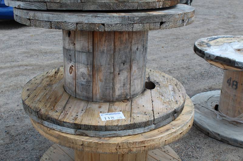 lot 118 image: Wood Spool