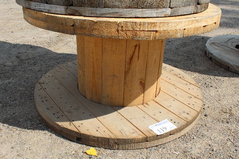 lot 119 image: Wood Spool
