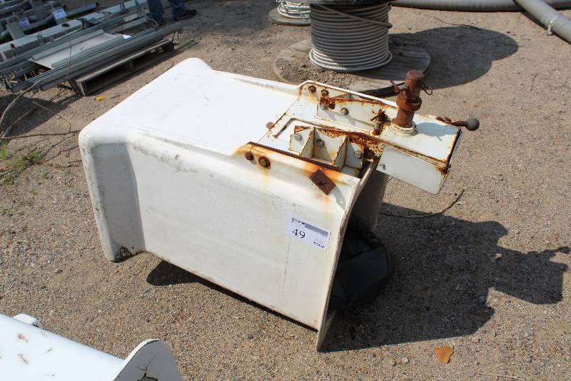 lot 49 image: Altec Lift Bucket
