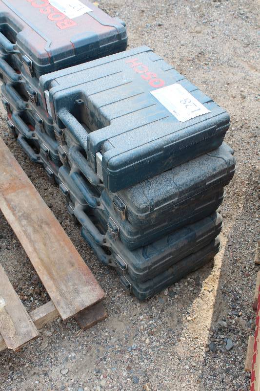 lot 128 image: Lot of (5) Bosch 14.4V Cordless Drills w Battery, Charger, Case