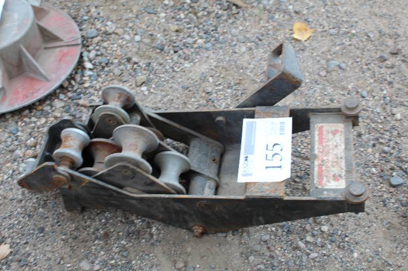 lot 155 image: Roller Supports
