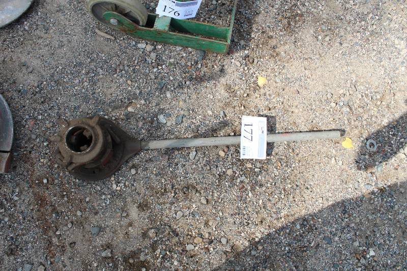 lot 177 image: Ridgid Pipe Threader