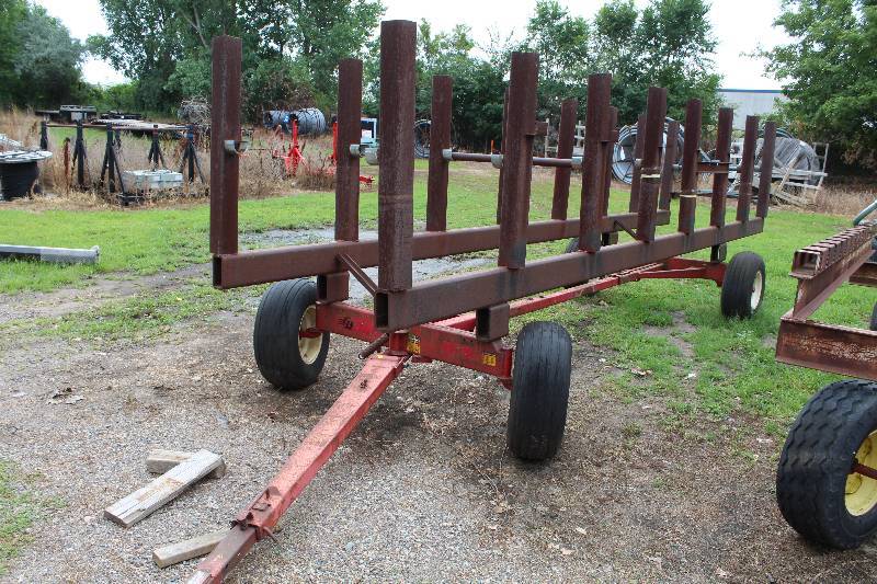 lot 25 image: EZ Trail Trailer