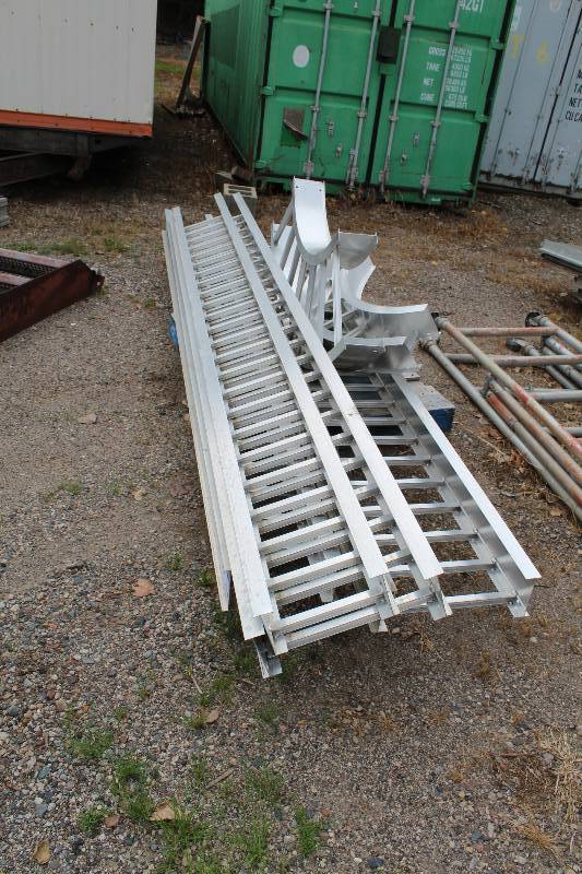 lot 45 image: Electrical Ceiling Rack