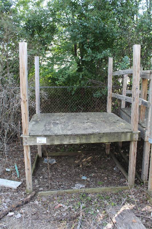 lot 202 image: Custom Wood Loading Dock