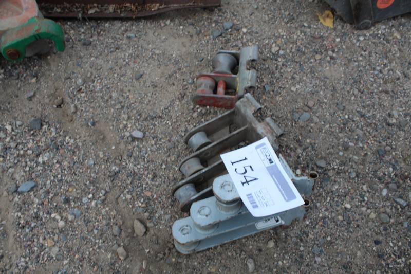 lot 154 image: Lot of (3) Greenlee 17979 Roller Supports