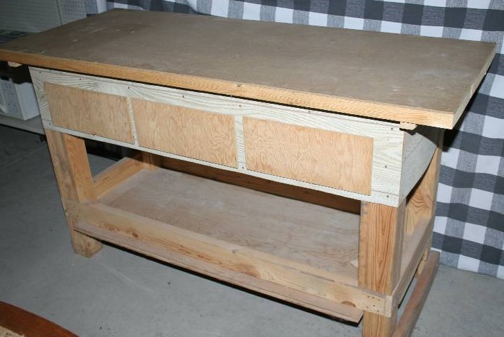 lot 23 image: Workbench